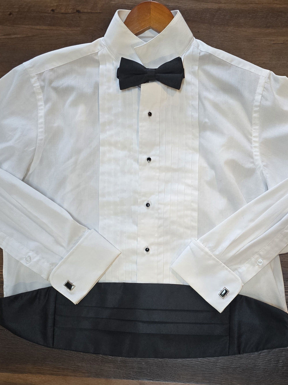 Formal tuxedo med shirt shiny black buttons, cufflinks, black bow tie cummerbund